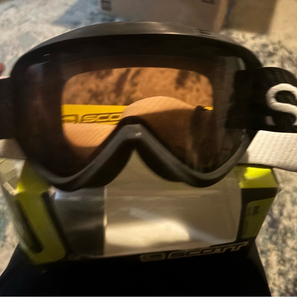 Scott ski Goggles in Black and Gray
